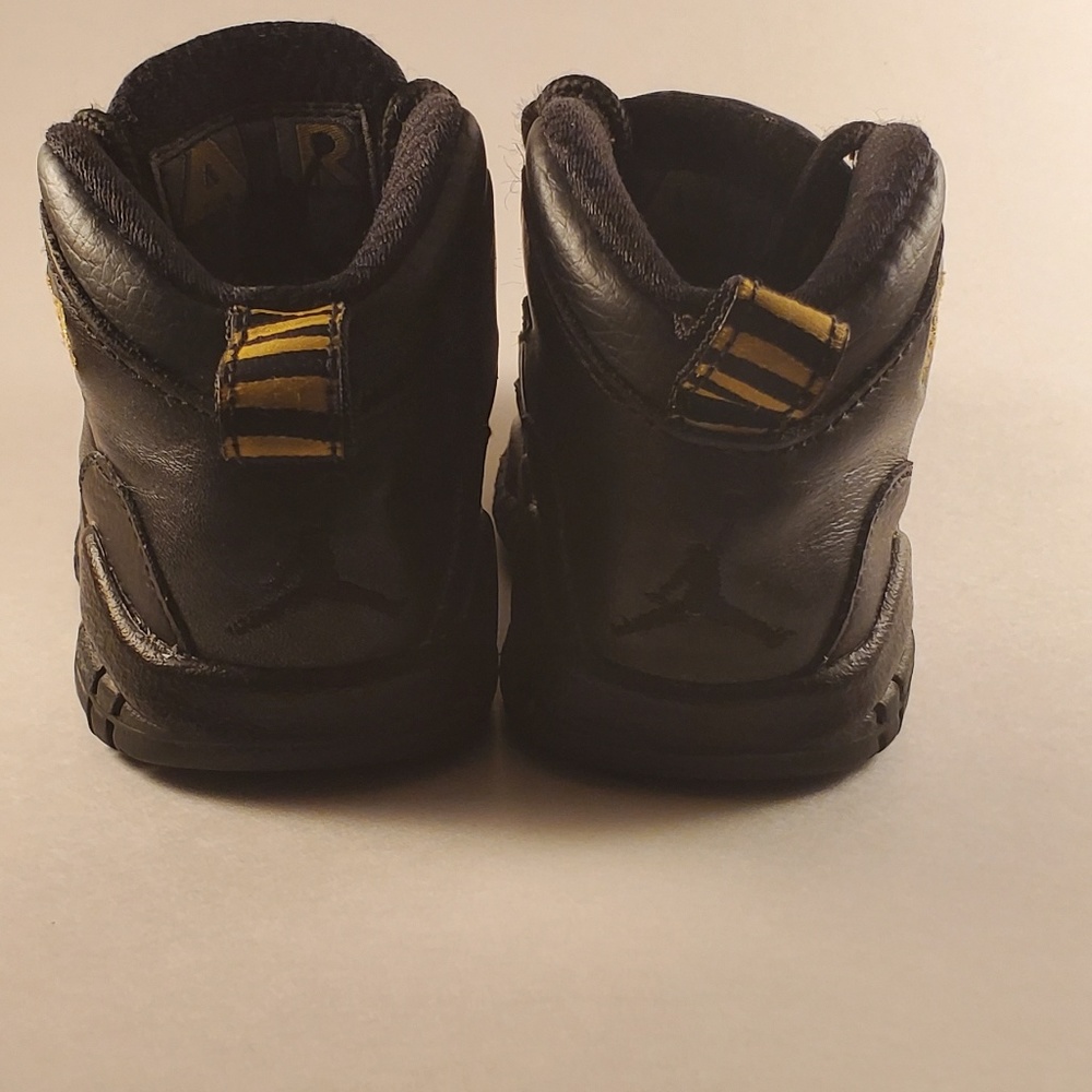 💥RETRO 10 JORDANS💥 - Picture 4 of 7